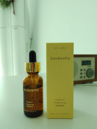 스킨큐어 산다화 비타민c 화이트닝 에센스 30ml — 5점을 준 리뷰어가 2022년 4월 올린 사용 사진