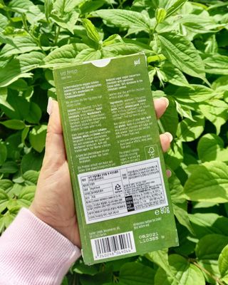 당류2g 자일리톨로 단맛을낸 슈카 퓨어비건 무설탕초콜릿 Xucker vegan 2개입 — 5점을 준 리뷰어가 2021년 4월 올린 사용 사진