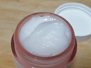 아이앤립 / EYENLIP 아이앤립 연어오일 리바이탈라이징 토너+앰플+크림 3종 세트 — 5점을 준 리뷰어가 2021년 7월 올린 사용 사진