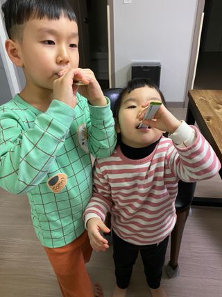 [이뮤니티플러스]우리아이 면역오키, 건강오키 _ 키즈오키 비타민초코홍삼 10포 1box — 4점을 준 리뷰어가 2022년 3월 올린 사용 사진
