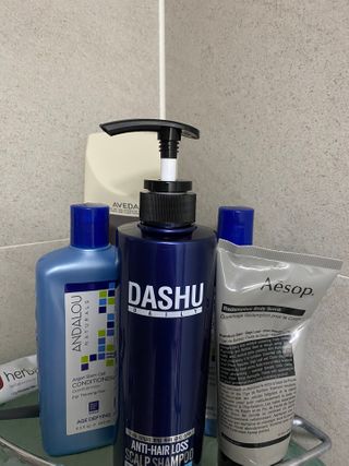 다슈코리아 다슈 데일리 단백질 한방 두피 골드 샴푸 500ml — 3.5점을 준 리뷰어가 2021년 1월 올린 사용 사진