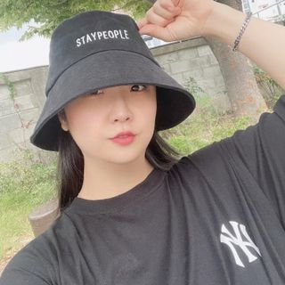 [스테이피플] STAYPEOPLE BUCKET HAT (BLACK) — 5점을 준 리뷰어가 2022년 9월 올린 사용 사진