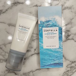 [스킨1004] 마다가스카르 센텔라 히알루-시카 워터핏 선세럼 50ml — 4.5점을 준 리뷰어가 2024년 5월 올린 사용 사진