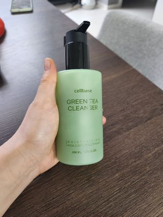 프리마인 메이크업과 들뜨는 각질까지 한방에 깐달걀로! 순하기까지한 셀베이스 그린티클렌저(200ml) — 5점을 준 리뷰어가 2023년 2월 올린 사용 사진