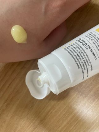 랑벨 비타 에너지 잡티 크림 75ml (피부 속 기미완화크림) — 5점을 준 리뷰어가 2022년 5월 올린 사용 사진