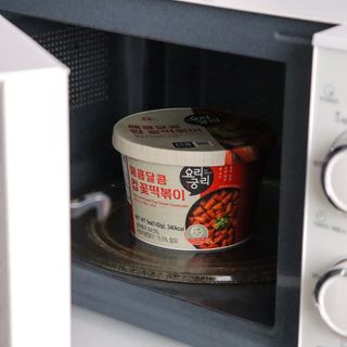 나우  [요리궁리] B타입 ( 매콤, 치즈, 매콤까르보 ) 꽃떡볶이 6개입 세트 — 5점을 준 리뷰어가 2025년 3월 올린 사용 사진