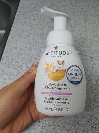 에티튜드 천연 젖병세정제 무향 아토베이비 폼타입 (295ml) 천연 친환경 비건 — 5점을 준 리뷰어가 2022년 8월 올린 사용 사진