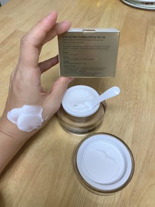 피부미 골드베릴 미라클페어 세레이징 퍼밍 크림 50ml — 5점을 준 리뷰어가 2021년 11월 올린 사용 사진
