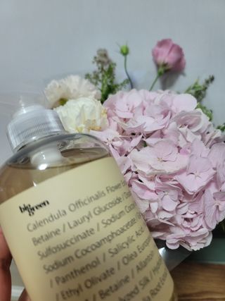 빅그린 안티 헤어로스 탈모 카렌듈라 바이옴 샴푸 500ml (지성두피용) — 5점을 준 리뷰어가 2022년 7월 올린 사용 사진