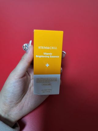 체르엠 스템앤셀 비타민 브라이트닝 에센스 30ml 1개 — 5점을 준 리뷰어가 2022년 4월 올린 사용 사진