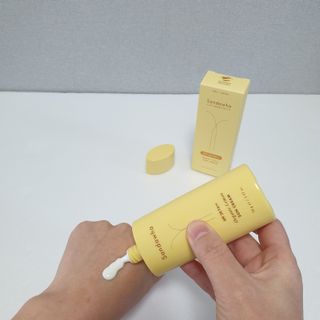 스킨큐어 산다화 유기농 레몬썬크림 — 5점을 준 리뷰어가 2022년 4월 올린 사용 사진