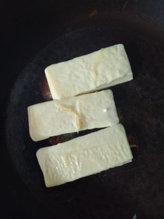 앙투어솔레 아일랜드 구워먹는 치즈 100 자연 치즈 와인안주 300g(100g x 3팩) — 5점을 준 리뷰어가 2022년 8월 올린 사용 사진