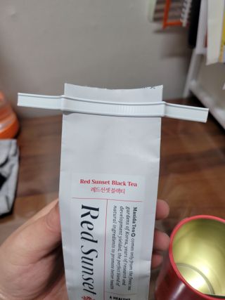 마시다 붉은 석양 빛을 담은 프리미엄 수제 블렌딩 홍차, 레드선셋블랙티 — 5점을 준 리뷰어가 2021년 4월 올린 사용 사진