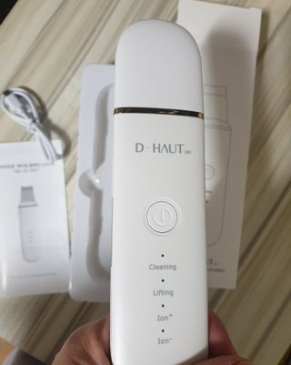 디하우트 랩 4 in 1 갈바닉 아쿠아 워터 필링기 스킨스크러버 — 5점을 준 리뷰어가 2021년 11월 올린 사용 사진