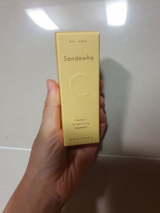 스킨큐어 산다화 비타민c 화이트닝 에센스 30ml — 5점을 준 리뷰어가 2023년 10월 올린 사용 사진