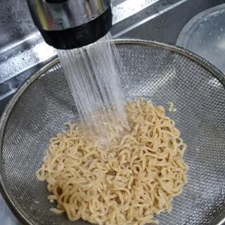 안심댕면 강아지라면 5봉지+쓰담쓰담 종합영양제 2스틱 샘플 증정 — 5점을 준 리뷰어가 2022년 8월 올린 사용 사진