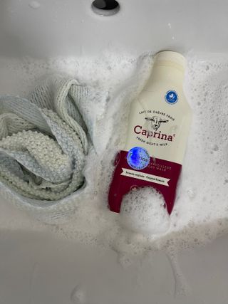 카프리나 프레쉬 산양밀크 어메이징 바디워시 500ml(오리지널향) — 5점을 준 리뷰어가 2023년 4월 올린 사용 사진