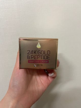 아이앤립 / EYENLIP 아이앤립 24K 골드 N 펩타이드 앰플 크림 — 5점을 준 리뷰어가 2021년 4월 올린 사용 사진
