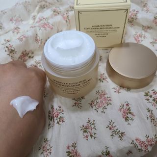Dr.느루벗 느루벗 링클 솔루션 콘센트레이트 스네일 탄력 달팽이 크림 80g — 5점을 준 리뷰어가 2021년 5월 올린 사용 사진