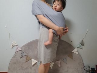 베베누보 다이얼핏 밀착 아기띠 더 이지슬링 Lv3 — 5점을 준 리뷰어가 2021년 6월 올린 사용 사진