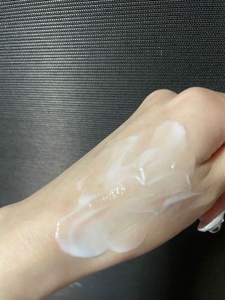 셀프 모이스처라이징 프로텍션 크림 셀프 모이스처라이징 프로텍션크림 — 5점을 준 리뷰어가 2022년 4월 올린 사용 사진