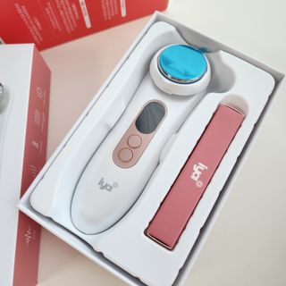 올인원 피부관리 이야 갈바닉 마사지기 — 5점을 준 리뷰어가 2023년 3월 올린 사용 사진