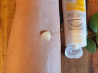 랑벨 비타 에너지 잡티 크림 75ml (피부 속 기미완화크림) — 5점을 준 리뷰어가 2022년 5월 올린 사용 사진
