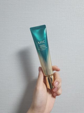 [NEW 탄력유턴 아이크림] AHC 유스 래스팅 리얼 아이크림 포 페이스 — 5점을 준 리뷰어가 2021년 2월 올린 사용 사진