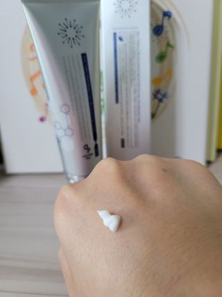 닥터스피지에이 닥터스 피지에이 딥 케어 모이스처라이징 크림 — 5점을 준 리뷰어가 2021년 6월 올린 사용 사진