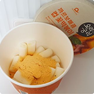 나우  [요리궁리] B타입 ( 매콤, 치즈, 매콤까르보 ) 꽃떡볶이 6개입 세트 — 5점을 준 리뷰어가 2025년 3월 올린 사용 사진