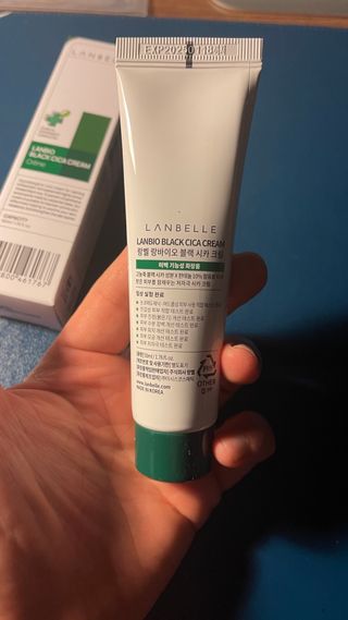 랑벨 랑바이오 블랙 시카 크림 50ml(블랙비 프로폴리스, 시카 4종, 판테놀 10 함유) — 5점을 준 리뷰어가 2022년 6월 올린 사용 사진