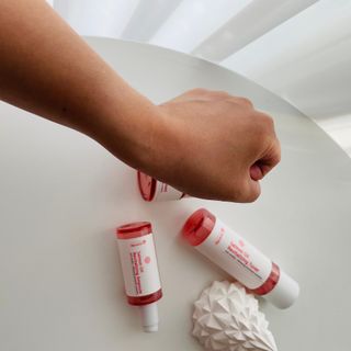 아이앤립 / EYENLIP 아이앤립 연어오일 리바이탈라이징 토너+앰플+크림 3종 세트 — 3점을 준 리뷰어가 2021년 6월 올린 사용 사진