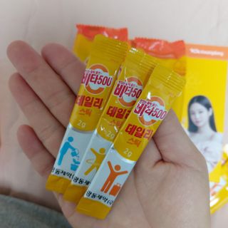 광동제약 [광동] 비타500데일리스틱 70포X2개 + 뚱랑이엽서 + 쇼핑백 증정 — 5점을 준 리뷰어가 2022년 1월 올린 사용 사진