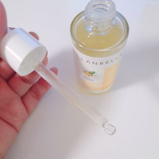 랑벨 비타 에너지 잡티 앰플 50ml 고농축 비타민, 저자극, 수분 촉촉, 미백 앰플 — 5점을 준 리뷰어가 2022년 4월 올린 사용 사진