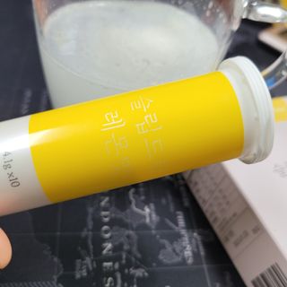 [슬림드랍] 건기식 다이어트 보조제 겸 비타민 — 5점을 준 리뷰어가 2021년 12월 올린 사용 사진
