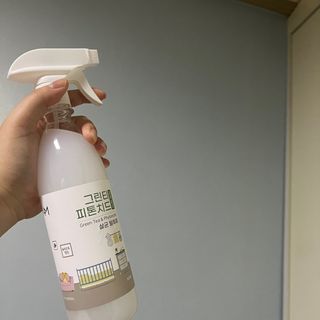 [엠메이데이] 그린티 피톤치드 감쪽같이 500ml + 손소독액 50ml — 5점을 준 리뷰어가 2021년 12월 올린 사용 사진