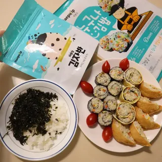 해풀잎 누구나 김밥*1ea [(혼합야채 35g *1ea,  김밥김 (5g, 5ea),  양념간장 (6g, 5ea), 참기름(5g, 2ea)] — 5점을 준 리뷰어가 2022년 5월 올린 사용 사진