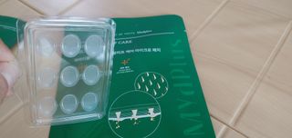 마이디플러스 트러블 릴리프 케어 마이크로 패치 1박스 2매 — 5점을 준 리뷰어가 2021년 11월 올린 사용 사진