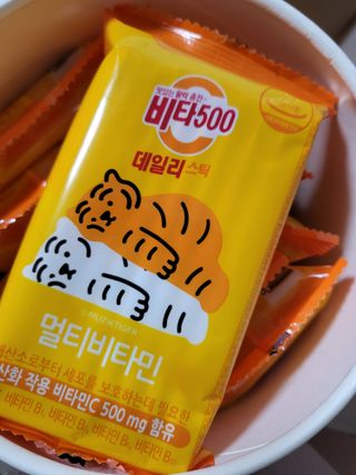 광동생활건강 프리 [광동] VB와 VC를 함유한 멀티 비타민 비타 500 데일리 스틱 180포 — 5점을 준 리뷰어가 2022년 6월 올린 사용 사진