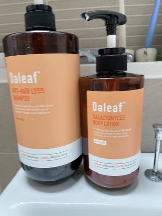 달리프 진저 베러 퍼퓸 탈모 완화 샴푸 1000ml 향 3종 — 5점을 준 리뷰어가 2021년 2월 올린 사용 사진