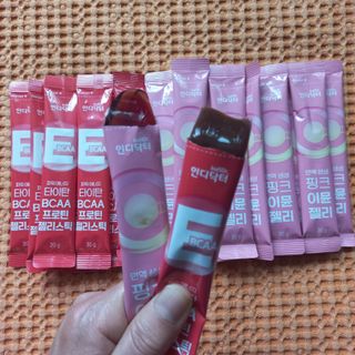 인디닥터 면역 생생 핑크 이뮨 젤리 + 타이탄 BCAA 프로틴 젤리스틱 — 5점을 준 리뷰어가 2022년 6월 올린 사용 사진