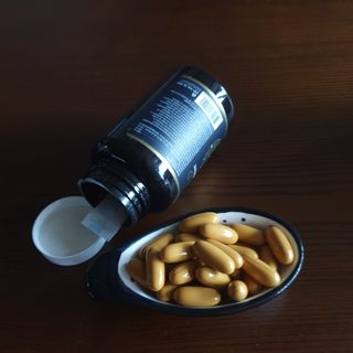 로얄 캐네디언 간이 먼저 알아채는 진한 알부민의 힘, 알부민 골드 — 4점을 준 리뷰어가 2023년 5월 올린 사용 사진