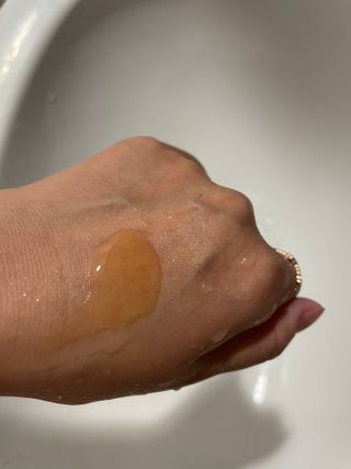 체코 비건화장품 마뉴팍투라 향좋은 천연 맥주샴푸 맥주샤워젤 — 5점을 준 리뷰어가 2022년 5월 올린 사용 사진