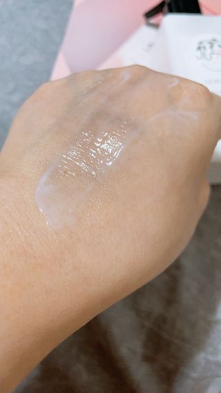 줄라이 모닝 _ JULY MORNING 줄라이모닝 하이드레이팅 퍼퓸드 바디앤핸드 에멀젼 — 4점을 준 리뷰어가 2021년 9월 올린 사용 사진