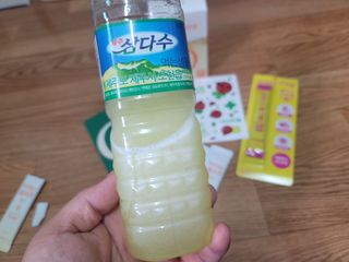 [음료수 대신 가능!]  빠르게 흡수되는 아임오 타먹는 콜라겐 1박스 — 5점을 준 리뷰어가 2023년 4월 올린 사용 사진