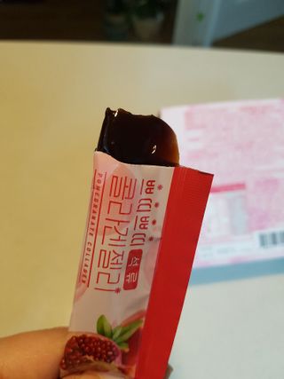 헬스업_쁘띠쁘띠석류콜라겐젤리_20g x 14포 — 5점을 준 리뷰어가 2020년 12월 올린 사용 사진