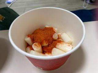 나우  [요리궁리] B타입 ( 매콤, 치즈, 매콤까르보 ) 꽃떡볶이 6개입 세트 — 5점을 준 리뷰어가 2025년 3월 올린 사용 사진