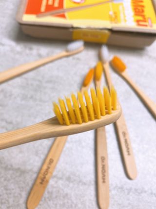[닥터노아] 마루 대나무 칫솔 콤팩트 & 고체 치약 — 5점을 준 리뷰어가 2022년 7월 올린 사용 사진