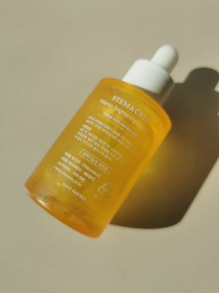 체르엠 스템앤셀 비타민 브라이트닝 에센스 30ml 1개 — 5점을 준 리뷰어가 2021년 11월 올린 사용 사진