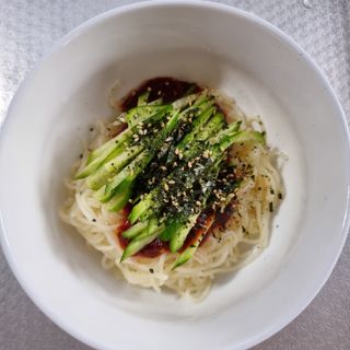 [한면원] 비빔국수 2인분 — 2.5점을 준 리뷰어가 2022년 7월 올린 사용 사진